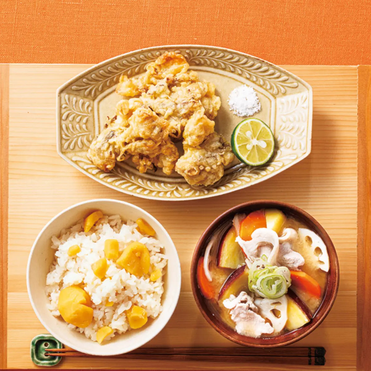 栗ごはん、豚汁、まいたけの天ぷらの定食