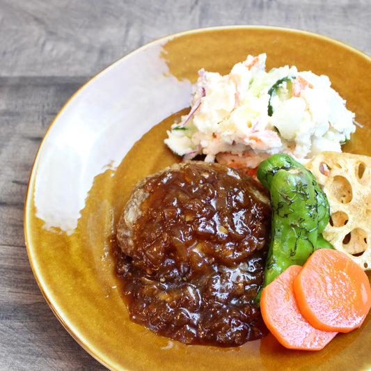 自家製直火焼ハンバーグ |オニオンソース添え