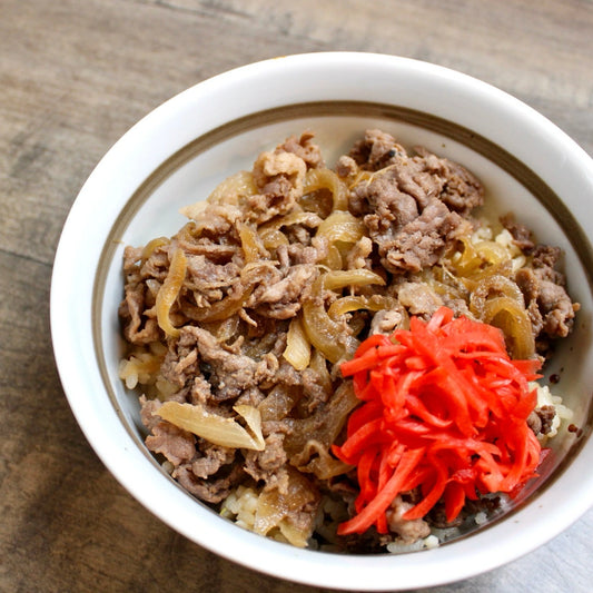 Gyudon (Savory Simmered Beef Bowl)
