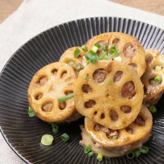 蓮根のせ、ふわふわ豆腐バーグ